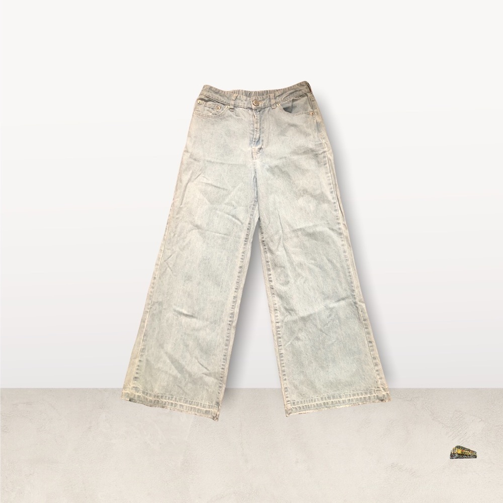 Women’s Flare light wash Jean waist 14,5 inseam 28 inches in … - Picture 1 of 6